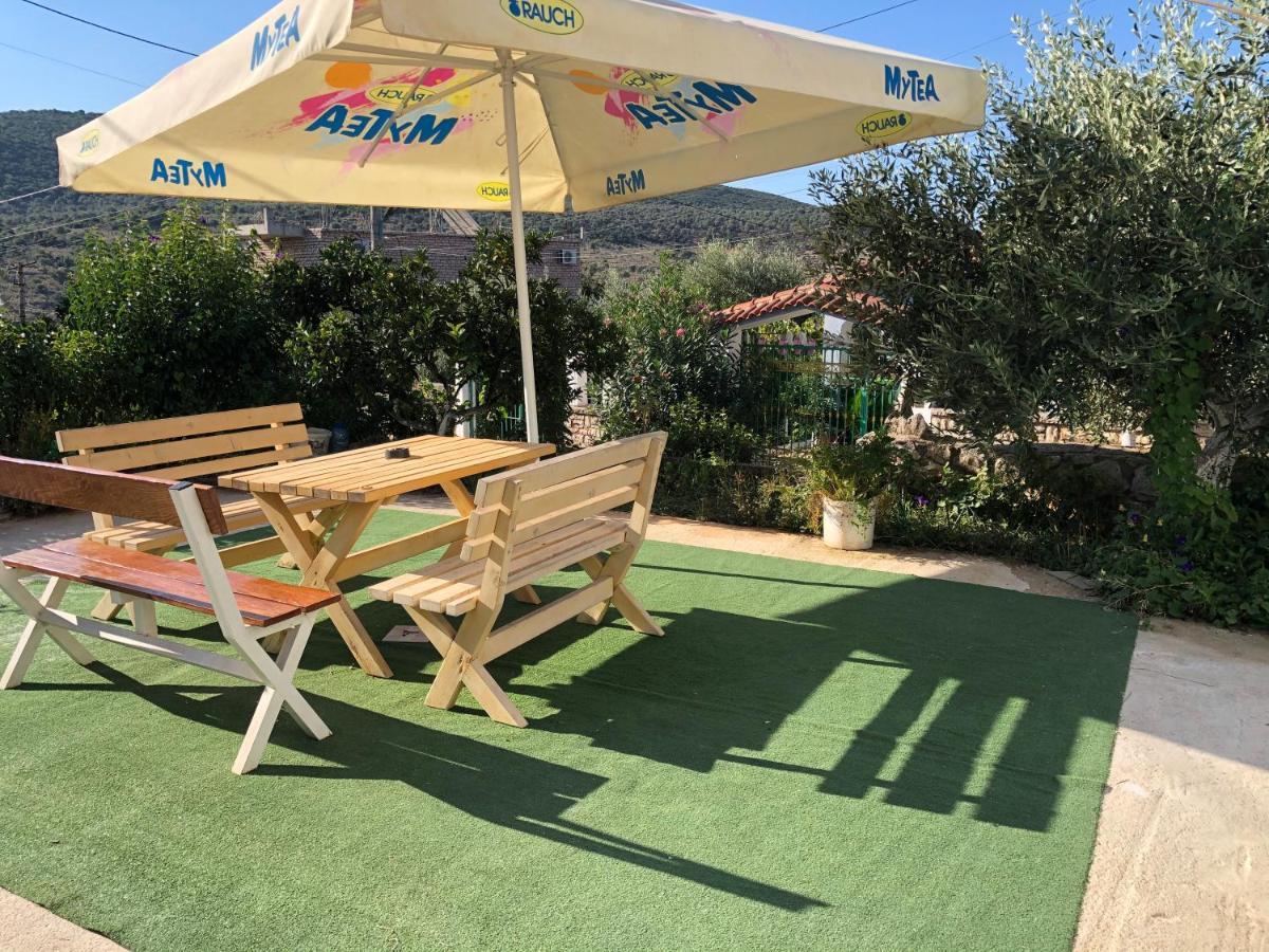 קסאמיל Villa Elvis Caca מראה חיצוני תמונה