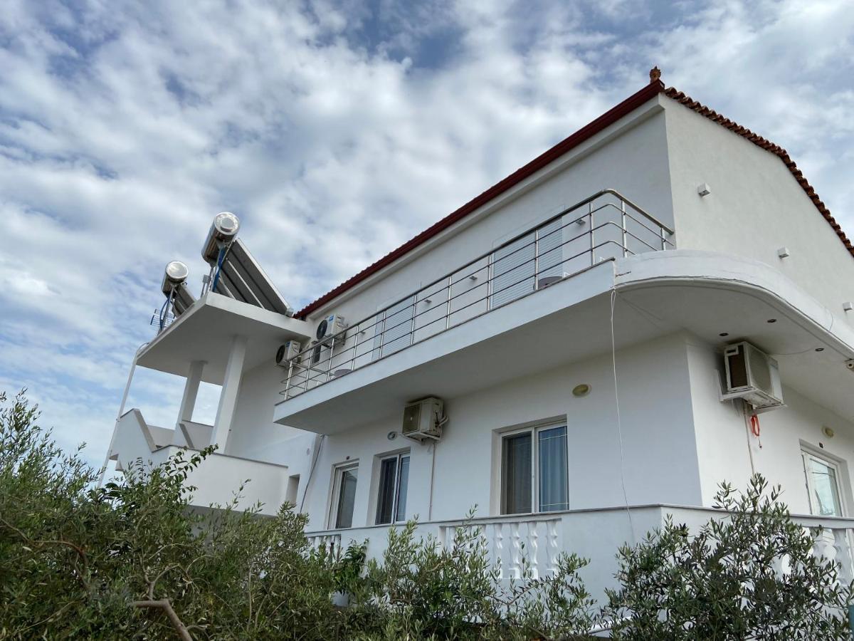 קסאמיל Villa Elvis Caca מראה חיצוני תמונה