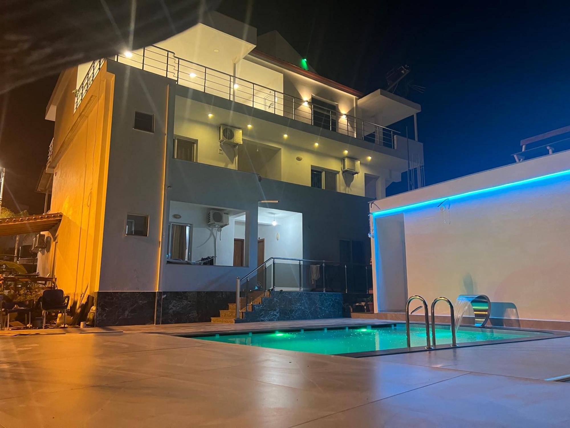 קסאמיל Villa Elvis Caca מראה חיצוני תמונה